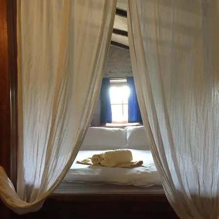 La Vendange Family Gibourne