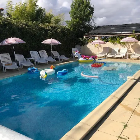 La Vendange Family Holiday home Gibourne