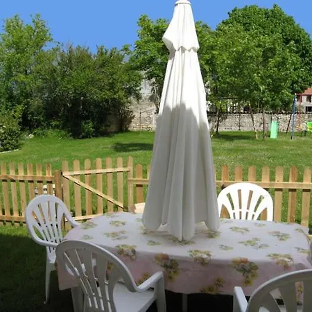 La Vendange Family * Gibourne