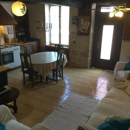 בית נופש La Vendange Family *